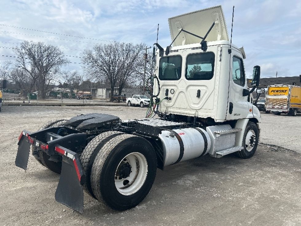 Day Cab Tractor-Heavy Duty Tractors-Freightliner-2019-Cascadia 11342ST-Jackson-TN-470,455\n\t\tmiles-$ 23,250 - Image 7