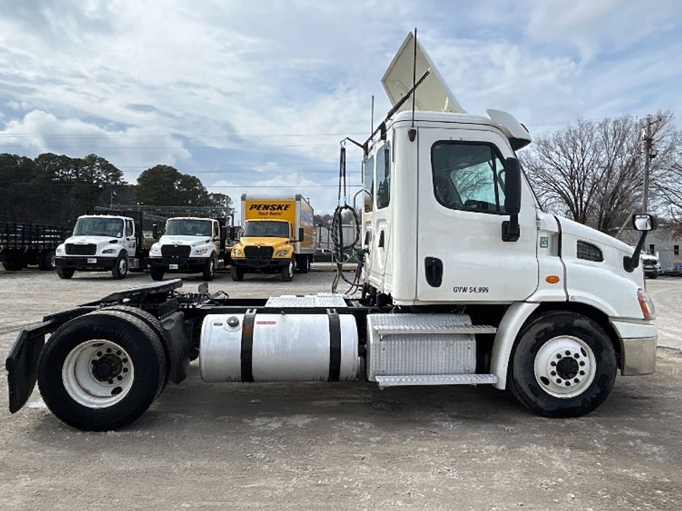 Day Cab Tractor-Heavy Duty Tractors-Freightliner-2019-Cascadia 11342ST-Jackson-TN-470,455\n\t\tmiles-$ 23,250 - Image 8