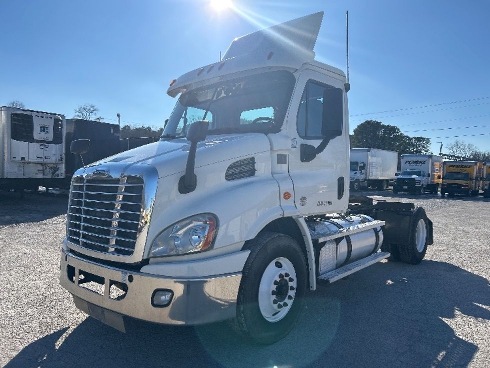 Day Cab Tractor-Heavy Duty Tractors-Freightliner-2019-Cascadia 11342ST-Jackson-TN-573,625\n\t\tmiles-$ 17,000 - Image 3