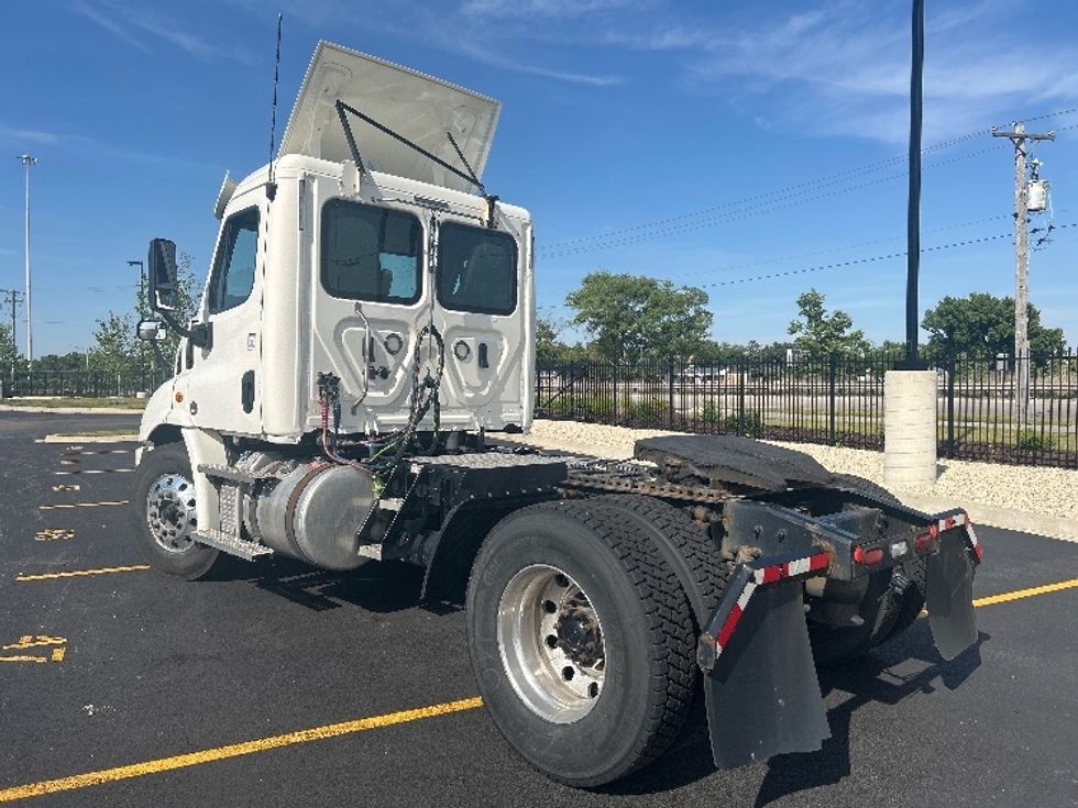 Day Cab Tractor-Heavy Duty Tractors-Freightliner-2019-Cascadia 11342ST-La Porte-IN-458,243\n\t\tmiles-$ 22,500 - Image 5