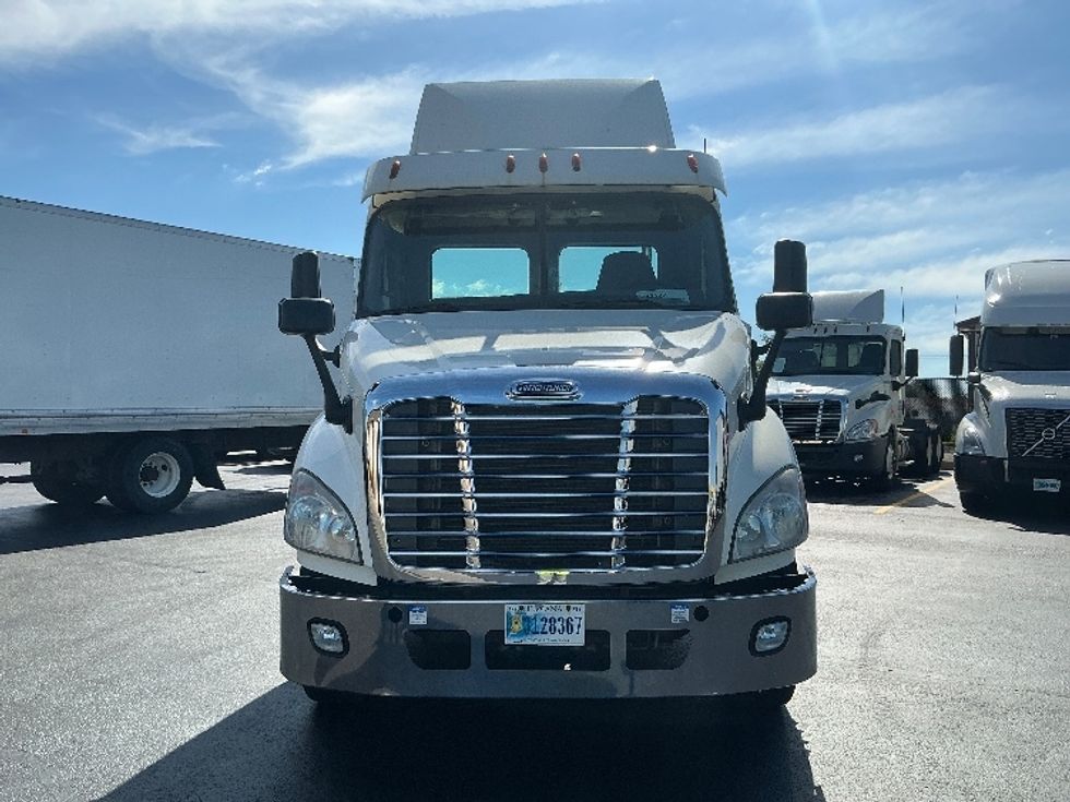 Day Cab Tractor-Heavy Duty Tractors-Freightliner-2019-Cascadia 11342ST-La Porte-IN-488,000\n\t\tmiles-$ 19,250 - Image 2