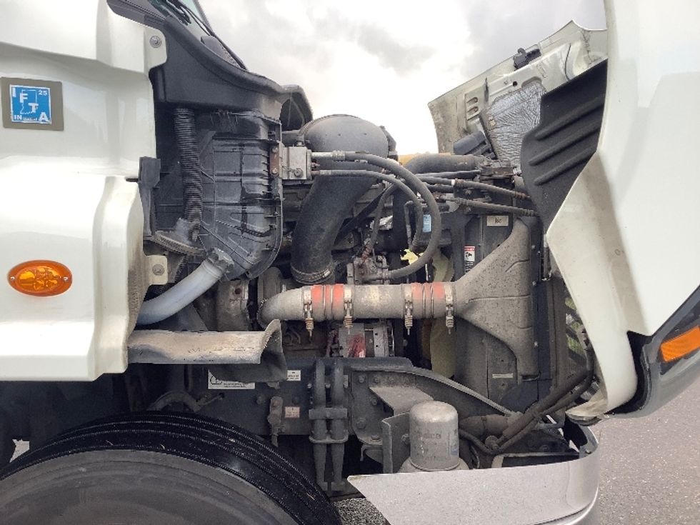 Day Cab Tractor-Heavy Duty Tractors-Freightliner-2019-Cascadia 11342ST-Lacey-WA-343,973\n\t\tmiles-$ 33,500 - Image 15