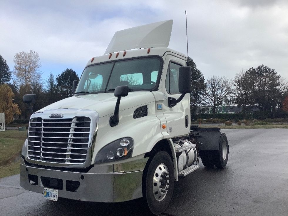 Day Cab Tractor-Heavy Duty Tractors-Freightliner-2019-Cascadia 11342ST-Lacey-WA-343,973\n\t\tmiles-$ 33,500 - Image 3