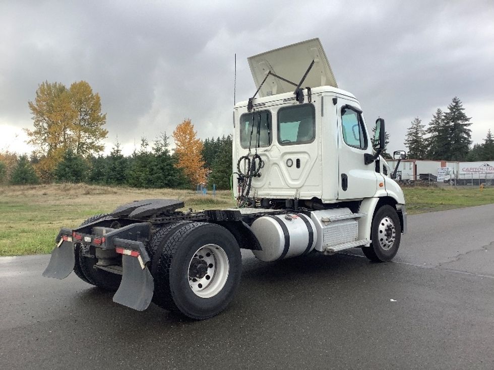 Day Cab Tractor-Heavy Duty Tractors-Freightliner-2019-Cascadia 11342ST-Lacey-WA-343,973\n\t\tmiles-$ 33,500 - Image 7