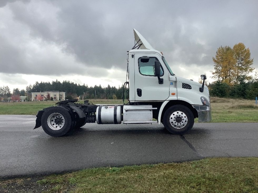 Day Cab Tractor-Heavy Duty Tractors-Freightliner-2019-Cascadia 11342ST-Lacey-WA-343,973\n\t\tmiles-$ 33,500 - Image 8