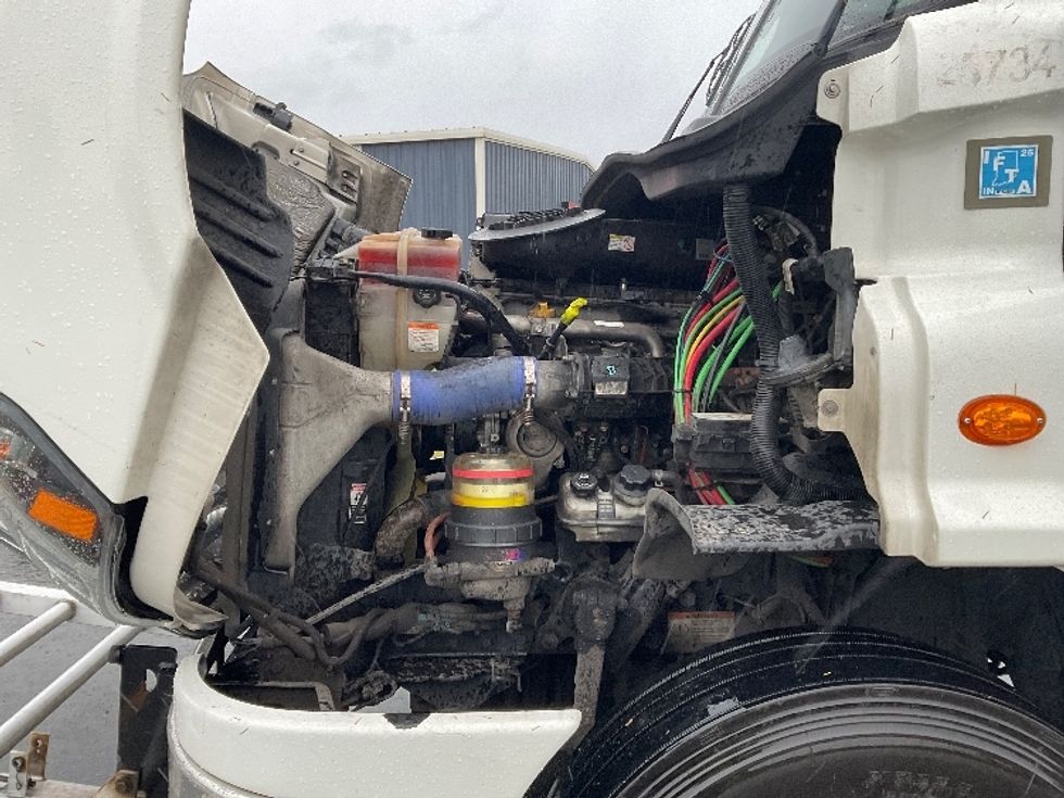 Day Cab Tractor-Heavy Duty Tractors-Freightliner-2019-Cascadia 11342ST-Lacey-WA-356,887\n\t\tmiles-$ 32,750 - Image 15