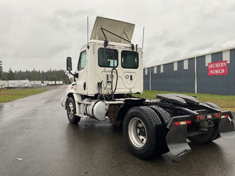 Day Cab Tractor-Heavy Duty Tractors-Freightliner-2019-Cascadia 11342ST-Lacey-WA-356,887\n\t\tmiles-$ 32,750 - Image 5
