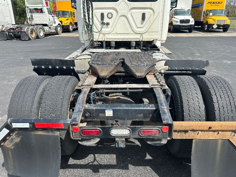 Day Cab Tractor-Heavy Duty Tractors-Freightliner-2019-Cascadia 11342ST-Lexington-KY-490,803\n\t\tmiles-$ 22,250 - Image 6