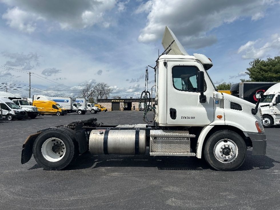 Day Cab Tractor-Heavy Duty Tractors-Freightliner-2019-Cascadia 11342ST-Lexington-KY-490,803\n\t\tmiles-$ 22,250 - Image 8