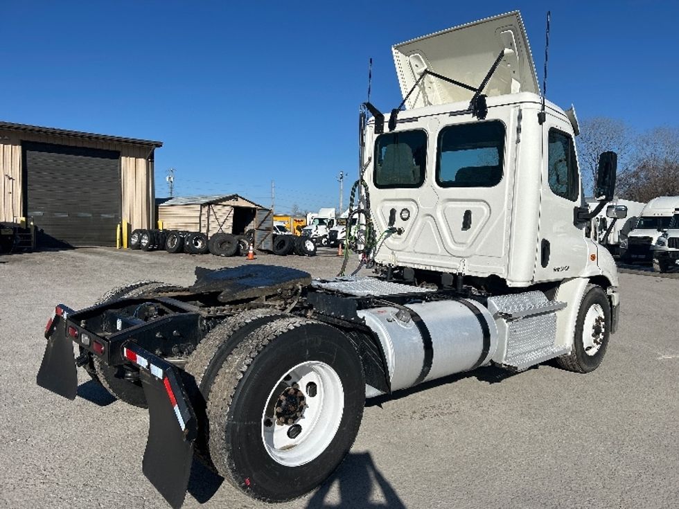 Day Cab Tractor-Heavy Duty Tractors-Freightliner-2019-Cascadia 11342ST-Memphis-TN-584,969\n\t\tmiles-$ 22,000 - Image 7