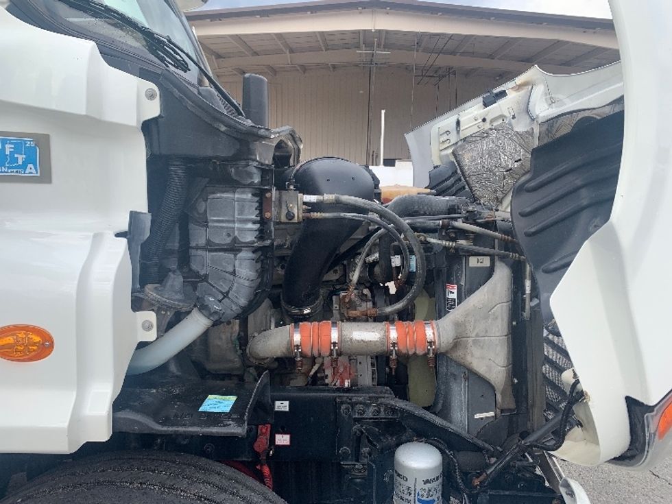 Day Cab Tractor-Heavy Duty Tractors-Freightliner-2019-Cascadia 11342ST-Nashville-TN-469,680\n\t\tmiles-$ 23,250 - Image 15