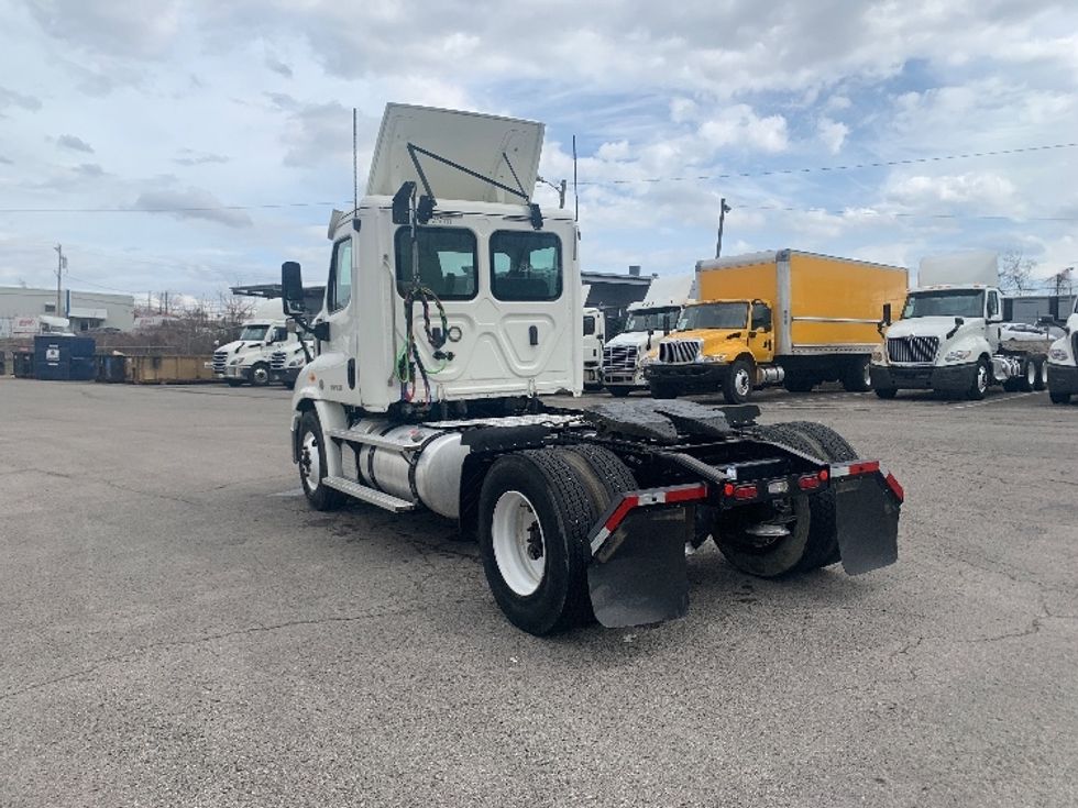 Day Cab Tractor-Heavy Duty Tractors-Freightliner-2019-Cascadia 11342ST-Nashville-TN-469,680\n\t\tmiles-$ 23,250 - Image 5