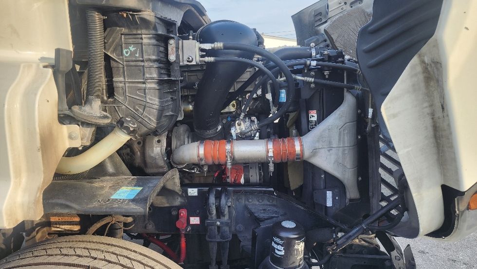 Day Cab Tractor-Heavy Duty Tractors-Freightliner-2019-Cascadia 11342ST-Ocala-FL-708,061\n\t\tmiles-$ 22,000 - Image 15
