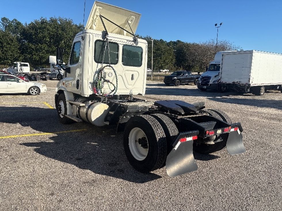 Day Cab Tractor-Heavy Duty Tractors-Freightliner-2019-Cascadia 11342ST-Pensacola-FL-324,795\n\t\tmiles-$ 24,500 - Image 5