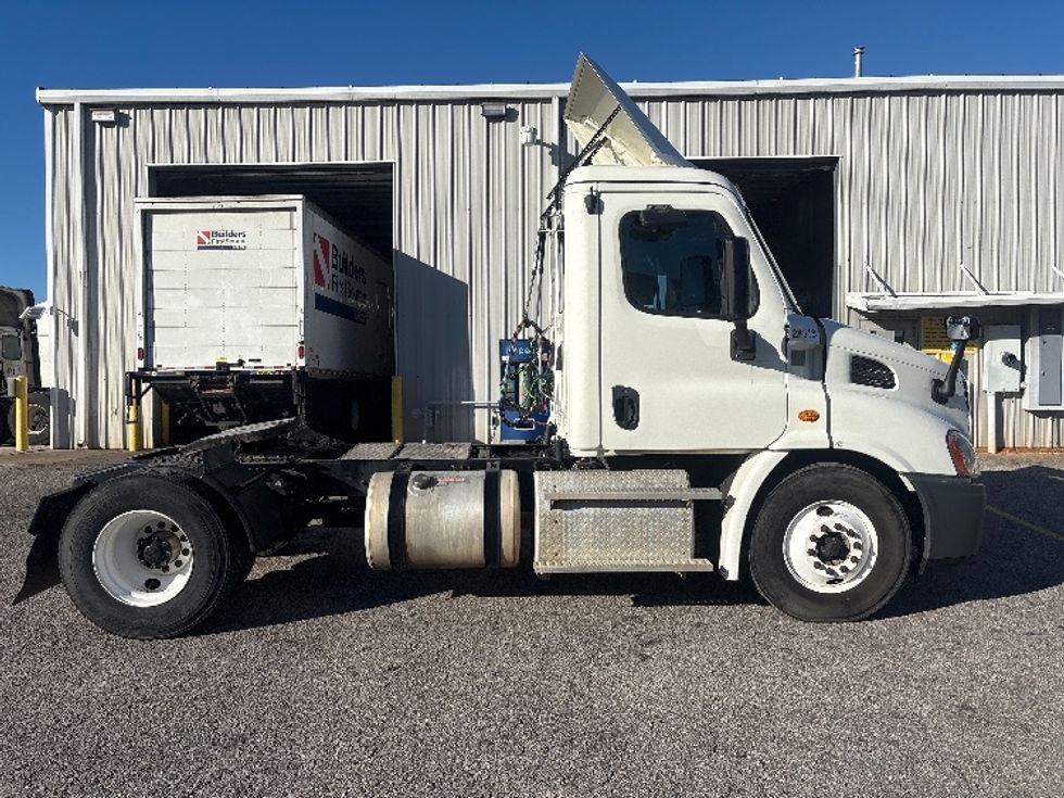 Day Cab Tractor-Heavy Duty Tractors-Freightliner-2019-Cascadia 11342ST-Pensacola-FL-324,795\n\t\tmiles-$ 24,500 - Image 8