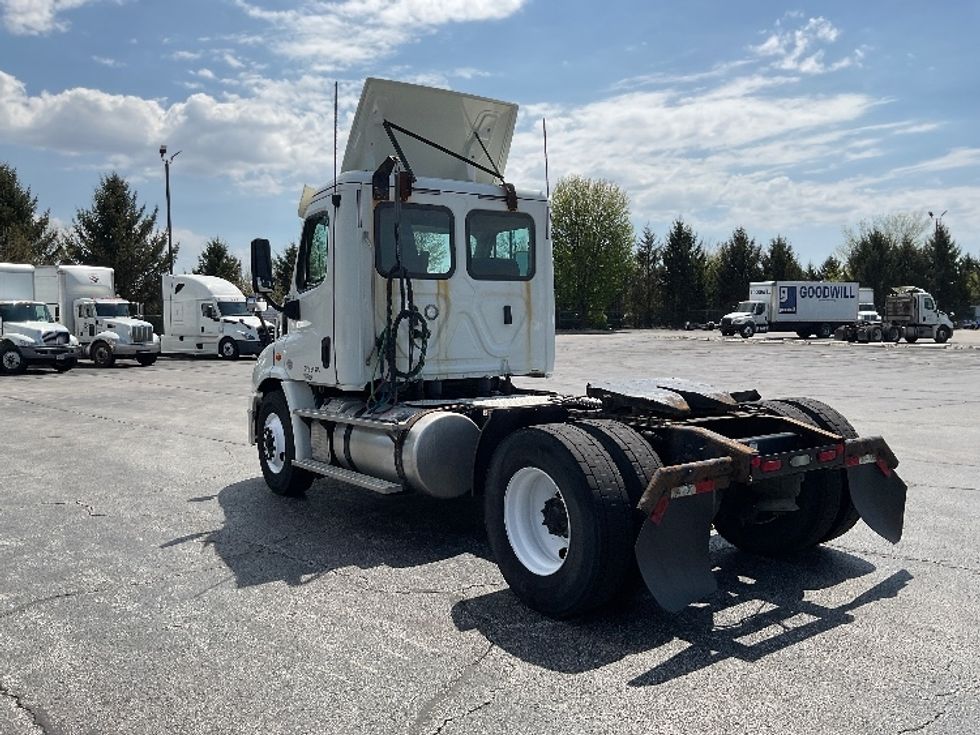 Day Cab Tractor-Heavy Duty Tractors-Freightliner-2019-Cascadia 11342ST-Perrysburg-OH-511,612\n\t\tmiles-$ 20,500 - Image 5