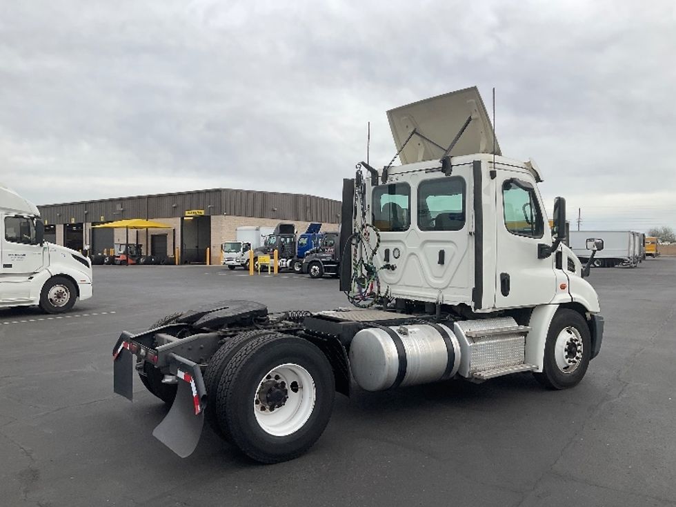 Day Cab Tractor-Heavy Duty Tractors-Freightliner-2019-Cascadia 11342ST-Phoenix-AZ-320,776\n\t\tmiles-$ 30,500 - Image 7
