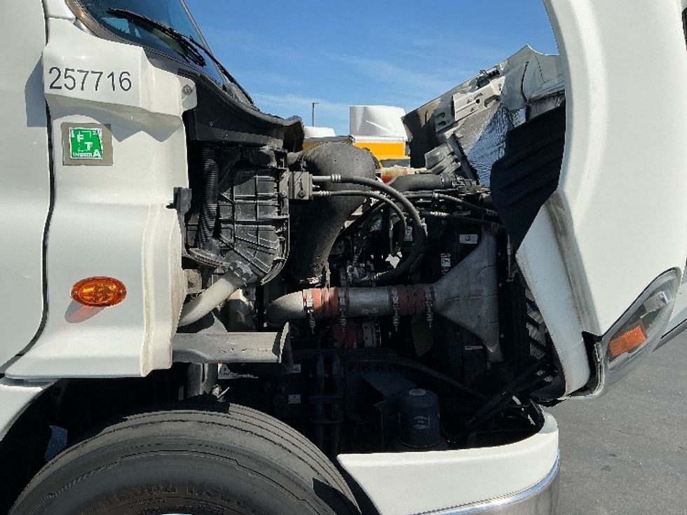 Day Cab Tractor-Heavy Duty Tractors-Freightliner-2019-Cascadia 11342ST-Sacramento-CA-319,982\n\t\tmiles-$ 38,250 - Image 15