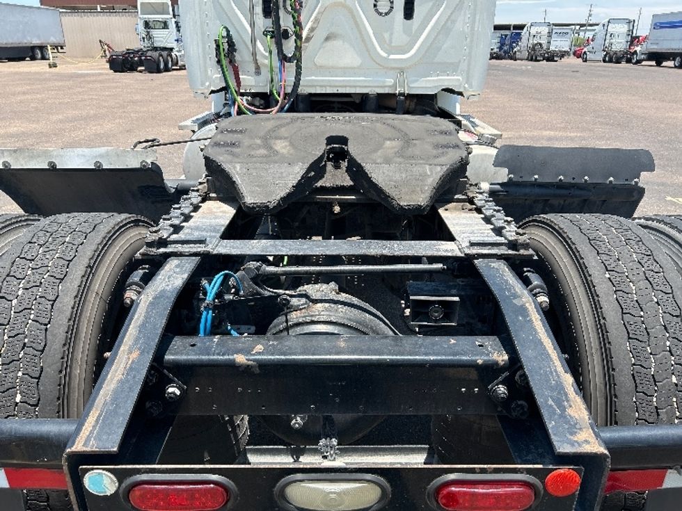 Day Cab Tractor-Heavy Duty Tractors-Freightliner-2019-Cascadia 11342ST-San Antonio-TX-375,537\n\t\tmiles-$ 34,750 - Image 6