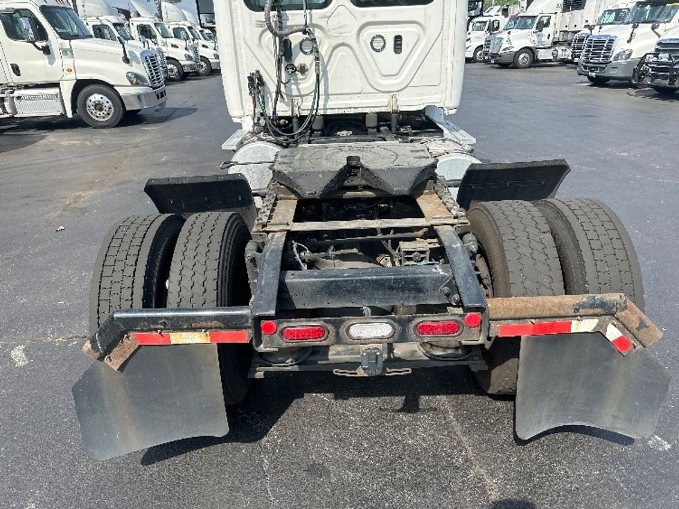 Day Cab Tractor-Heavy Duty Tractors-Freightliner-2019-Cascadia 11342ST-Swedesboro-NJ-490,855\n\t\tmiles-$ 35,000 - Image 6