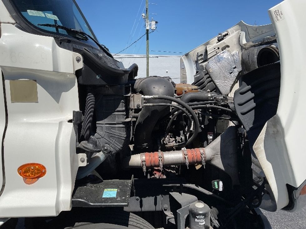 Day Cab Tractor-Heavy Duty Tractors-Freightliner-2019-Cascadia 11342ST-Tampa-FL-595,175\n\t\tmiles-$ 22,000 - Image 15