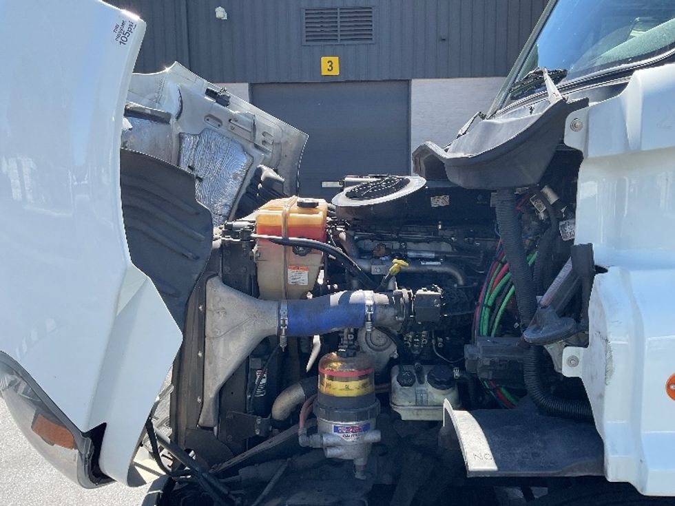 Day Cab Tractor-Heavy Duty Tractors-Freightliner-2019-Cascadia 11342ST-Tampa-FL-595,175\n\t\tmiles-$ 22,000 - Image 16