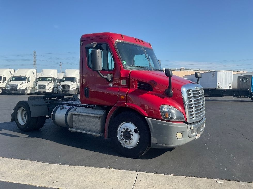 Day Cab Tractor-Heavy Duty Tractors-Freightliner-2019-Cascadia 11342ST-Torrance-CA-280,469\n\t\tmiles-$ 34,750 - Image 1