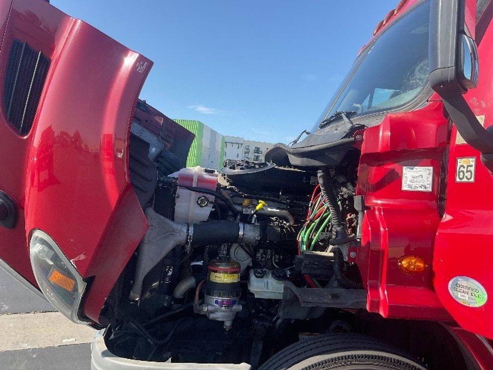 Day Cab Tractor-Heavy Duty Tractors-Freightliner-2019-Cascadia 11342ST-Torrance-CA-280,469\n\t\tmiles-$ 34,750 - Image 16