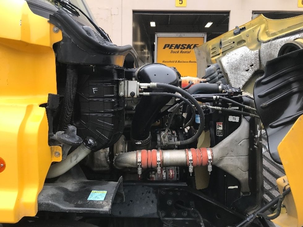 Day Cab Tractor-Heavy Duty Tractors-Freightliner-2019-Cascadia 11342ST-Torrance-CA-407,415\n\t\tmiles-$ 30,750 - Image 15