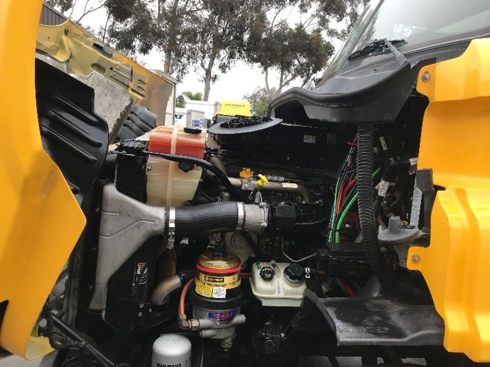 Day Cab Tractor-Heavy Duty Tractors-Freightliner-2019-Cascadia 11342ST-Torrance-CA-407,415\n\t\tmiles-$ 30,750 - Image 16