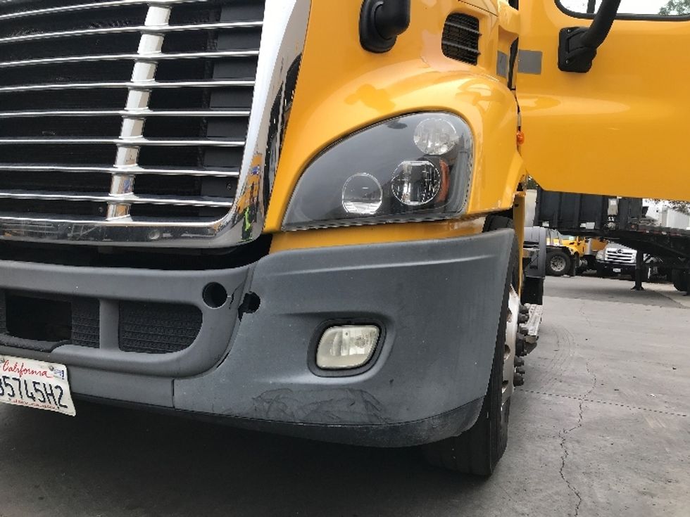 Day Cab Tractor-Heavy Duty Tractors-Freightliner-2019-Cascadia 11342ST-Torrance-CA-407,415\n\t\tmiles-$ 30,750 - Image 21