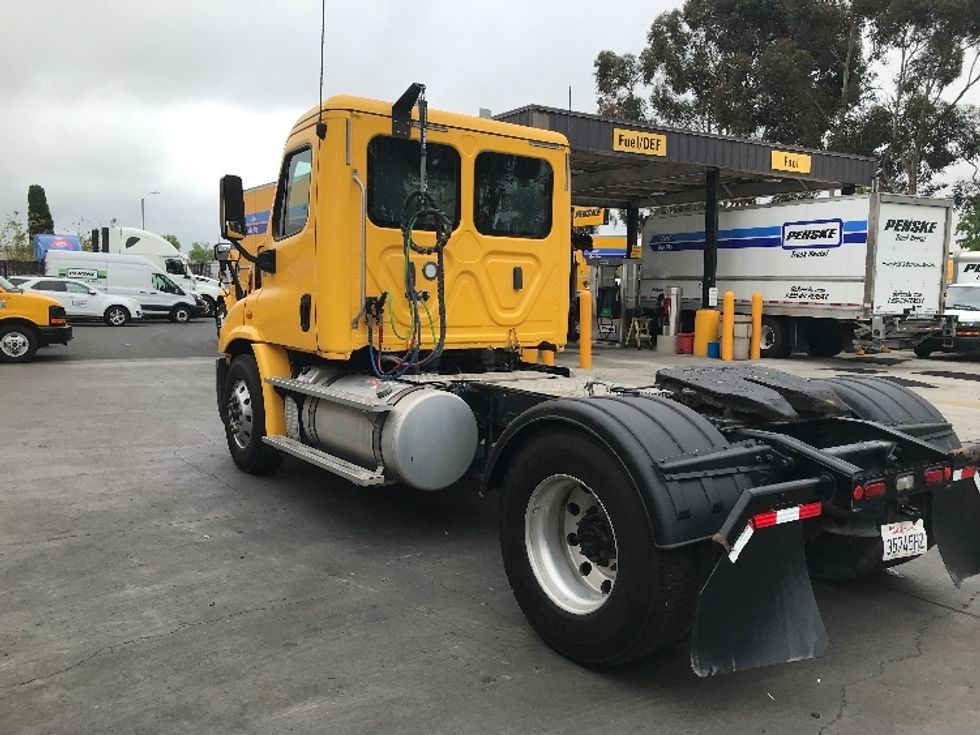 Day Cab Tractor-Heavy Duty Tractors-Freightliner-2019-Cascadia 11342ST-Torrance-CA-407,415\n\t\tmiles-$ 30,750 - Image 5