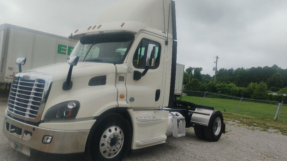 Day Cab Tractor-Heavy Duty Tractors-Freightliner-2019-Cascadia 11342ST-Tuscumbia-AL-667,606\n\t\tmiles-$ 22,000 - Image 3