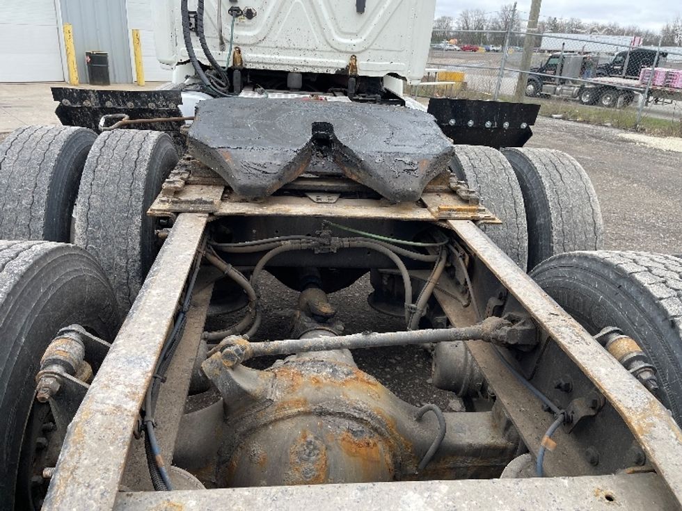 Day Cab Tractor-Heavy Duty Tractors-Freightliner-2019-Cascadia 11364ST-Akron-OH-388,031\n\t\tmiles-$ 43,500 - Image 6