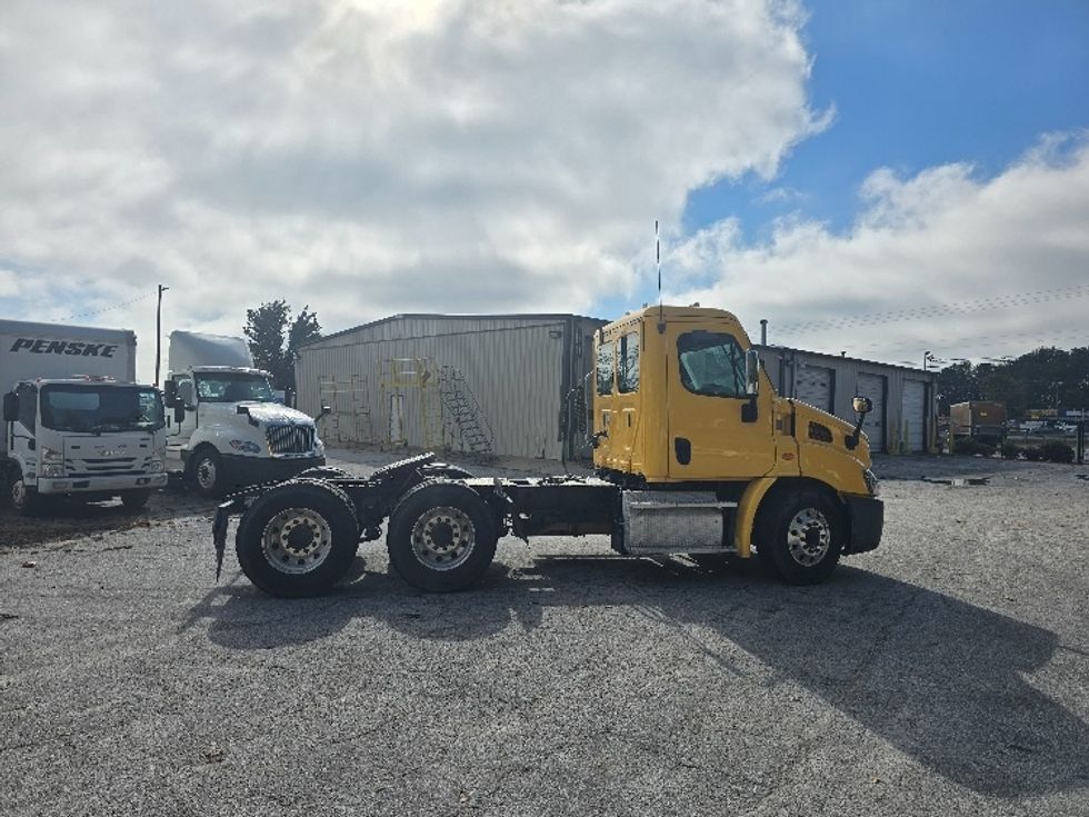 Day Cab Tractor-Heavy Duty Tractors-Freightliner-2019-Cascadia 11364ST-Atlanta (Conyers)-GA-268,452\n\t\tmiles-$ 41,500 - Image 8