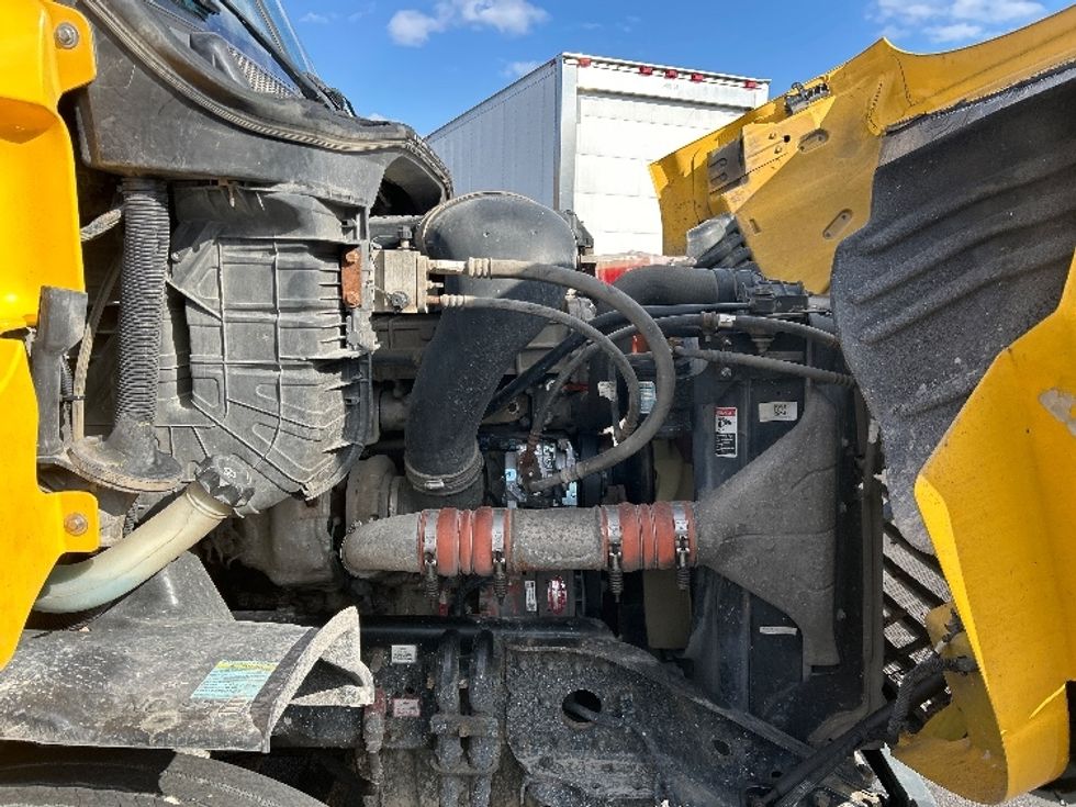 Day Cab Tractor-Heavy Duty Tractors-Freightliner-2019-Cascadia 11364ST-Belcamp-MD-453,694\n\t\tmiles-$ 30,750 - Image 14