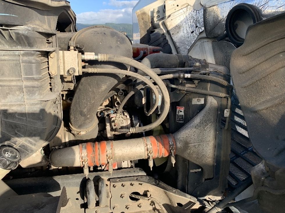 Day Cab Tractor-Heavy Duty Tractors-Freightliner-2019-Cascadia 11364ST-Coburg-OR-254,900\n\t\tmiles-$ 47,000 - Image 15