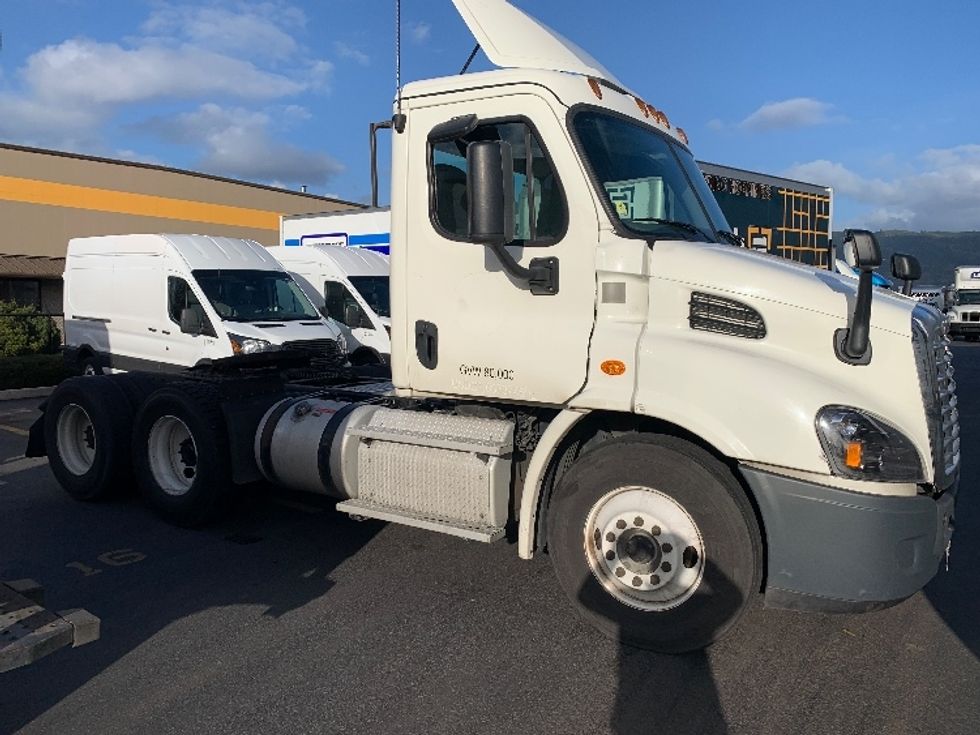 Day Cab Tractor-Heavy Duty Tractors-Freightliner-2019-Cascadia 11364ST-Coburg-OR-254,900\n\t\tmiles-$ 47,000 - Image 8