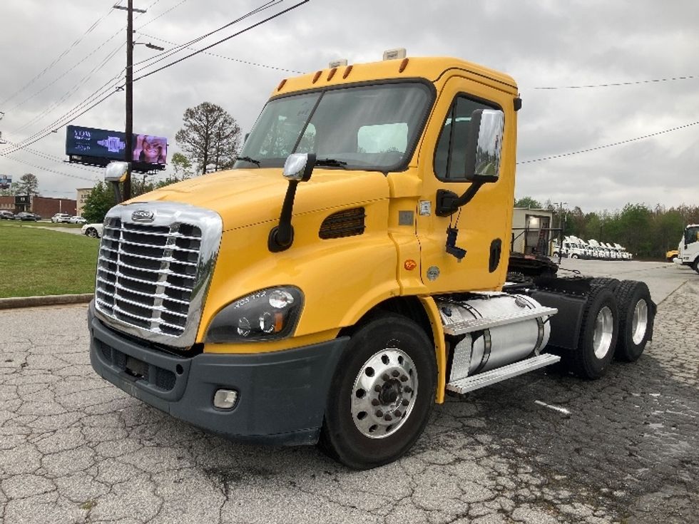 Day Cab Tractor-Heavy Duty Tractors-Freightliner-2019-Cascadia 11364ST-Conyers-GA-401,378\n\t\tmiles-$ 36,500 - Image 3