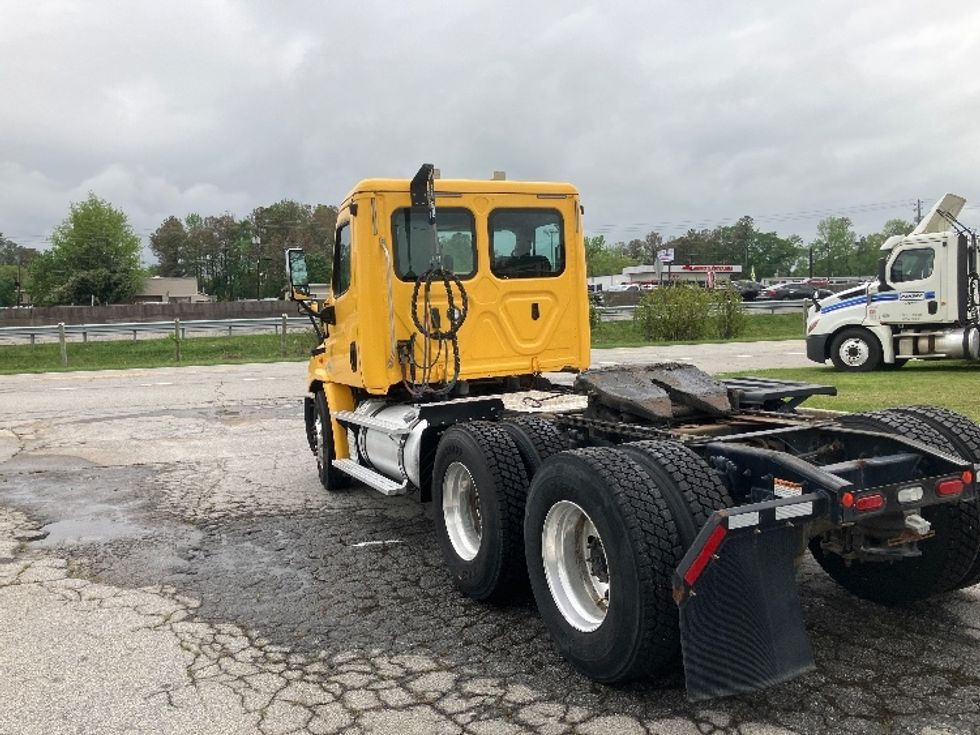 Day Cab Tractor-Heavy Duty Tractors-Freightliner-2019-Cascadia 11364ST-Conyers-GA-401,378\n\t\tmiles-$ 36,500 - Image 5