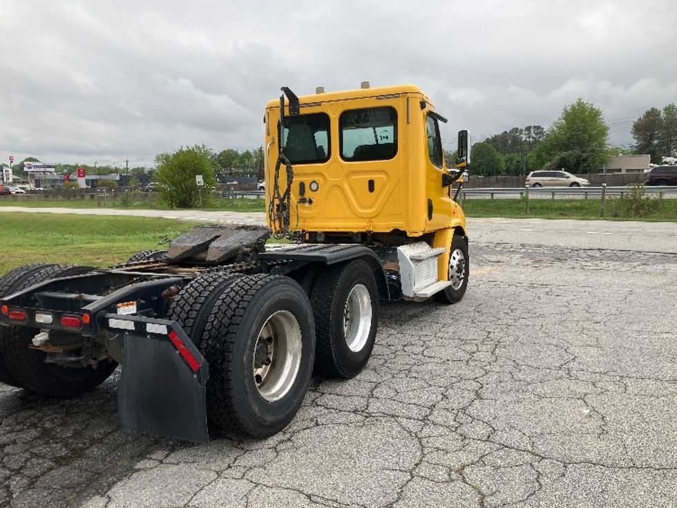 Day Cab Tractor-Heavy Duty Tractors-Freightliner-2019-Cascadia 11364ST-Conyers-GA-401,378\n\t\tmiles-$ 36,500 - Image 7