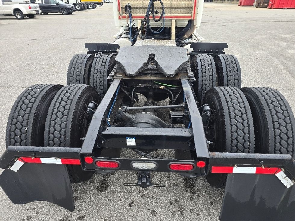 Day Cab Tractor-Heavy Duty Tractors-Freightliner-2019-Cascadia 11364ST-Cookeville-TN-195,777\n\t\tmiles-$ 47,500 - Image 6