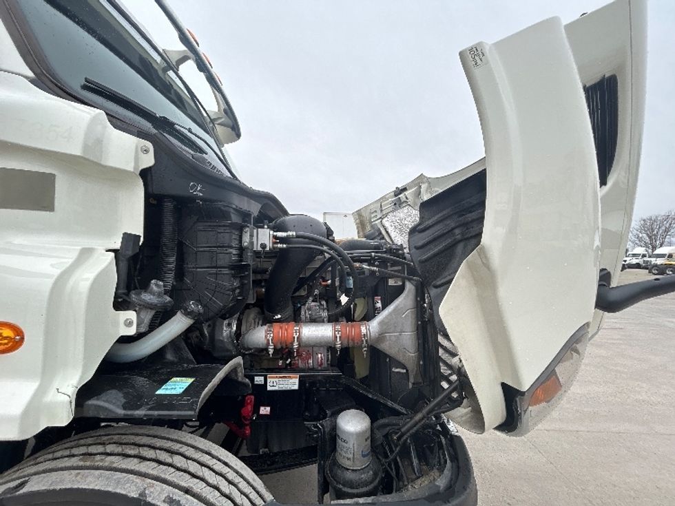 Day Cab Tractor-Heavy Duty Tractors-Freightliner-2019-Cascadia 11364ST-Des Moines-IA-521,046\n\t\tmiles-$ 29,500 - Image 15