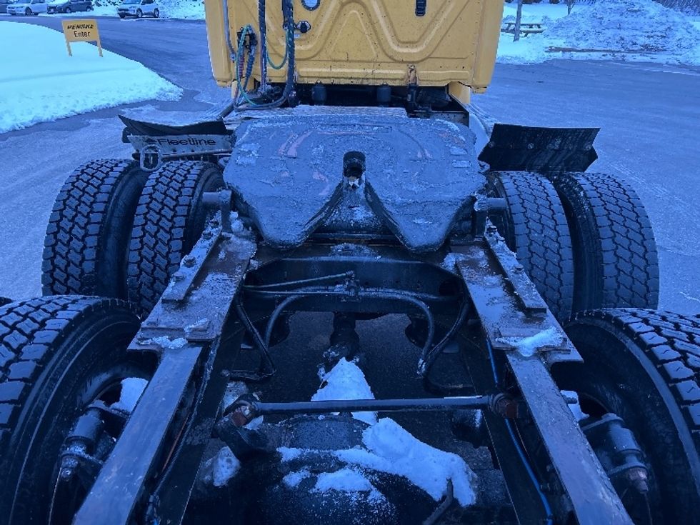 Day Cab Tractor-Heavy Duty Tractors-Freightliner-2019-Cascadia 11364ST-Fitchburg-MA-454,216\n\t\tmiles-$ 33,250 - Image 6