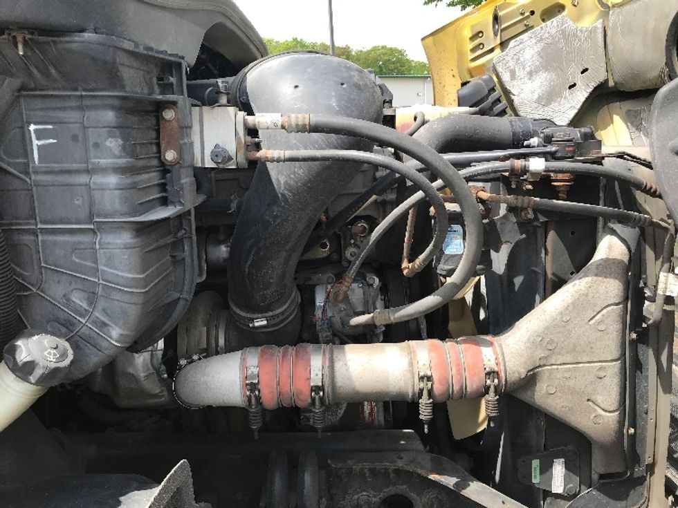 Day Cab Tractor-Heavy Duty Tractors-Freightliner-2019-Cascadia 11364ST-Fitchburg-MA-470,180\n\t\tmiles-$ 28,500 - Image 15