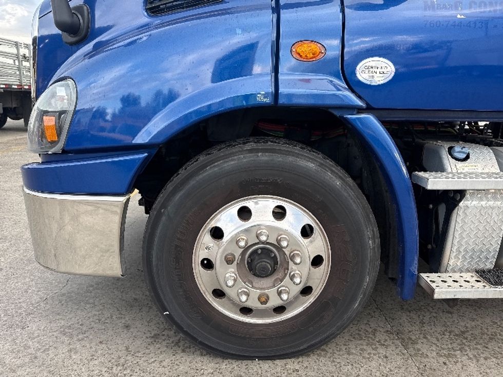 Day Cab Tractor-Heavy Duty Tractors-Freightliner-2019-Cascadia 11364ST-Fontana-CA-162,312\n\t\tmiles-$ 45,750 - Image 18