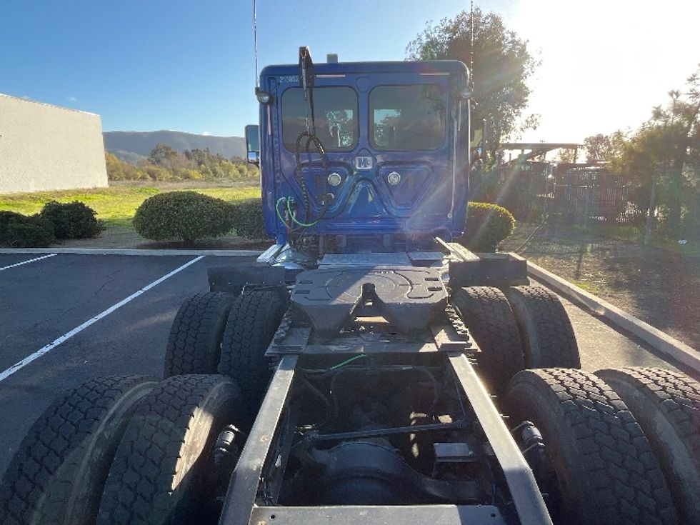 Day Cab Tractor-Heavy Duty Tractors-Freightliner-2019-Cascadia 11364ST-Fontana-CA-162,312\n\t\tmiles-$ 45,750 - Image 6