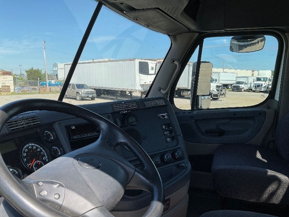 Day Cab Tractor-Heavy Duty Tractors-Freightliner-2019-Cascadia 11364ST-Fort Smith-AR-160,906\n\t\tmiles-$ 45,750 - Image 10
