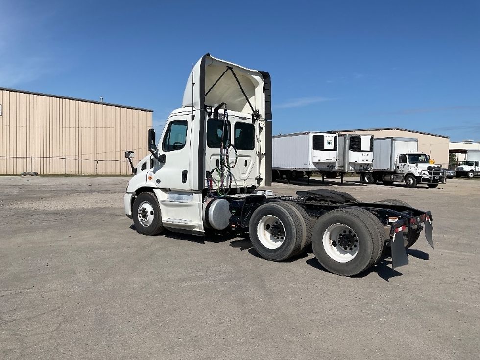 Day Cab Tractor-Heavy Duty Tractors-Freightliner-2019-Cascadia 11364ST-Fort Smith-AR-160,906\n\t\tmiles-$ 45,750 - Image 5