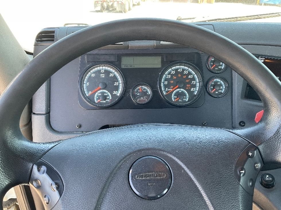 Day Cab Tractor-Heavy Duty Tractors-Freightliner-2019-Cascadia 11364ST-Fort Smith-AR-256,745\n\t\tmiles-$ 43,000 - Image 10